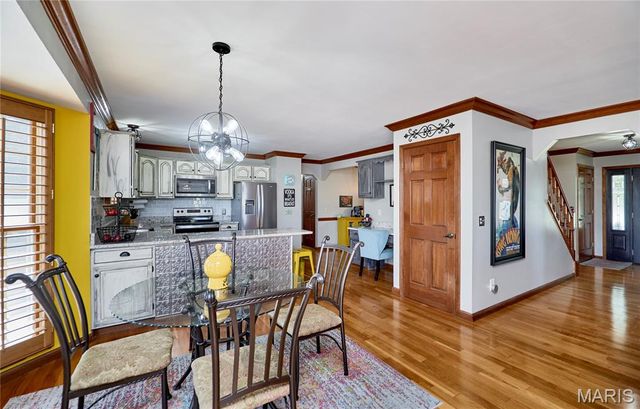 404 Chantilly Court, Warrenton, MO 63383