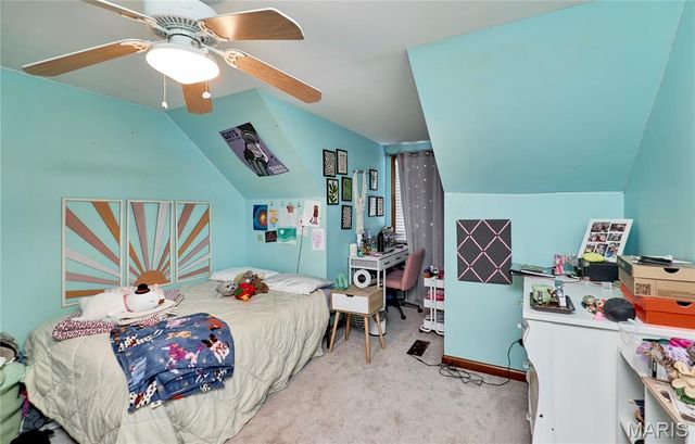 404 Chantilly Court, Warrenton, MO 63383