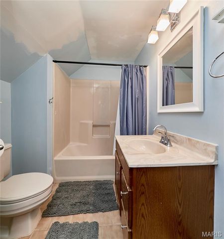 404 Chantilly Court, Warrenton, MO 63383