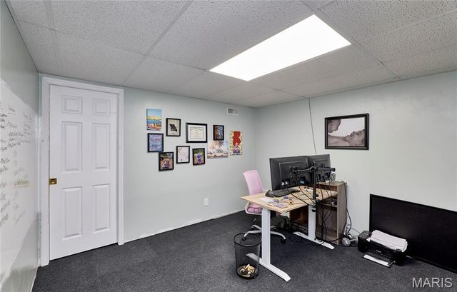 404 Chantilly Court, Warrenton, MO 63383