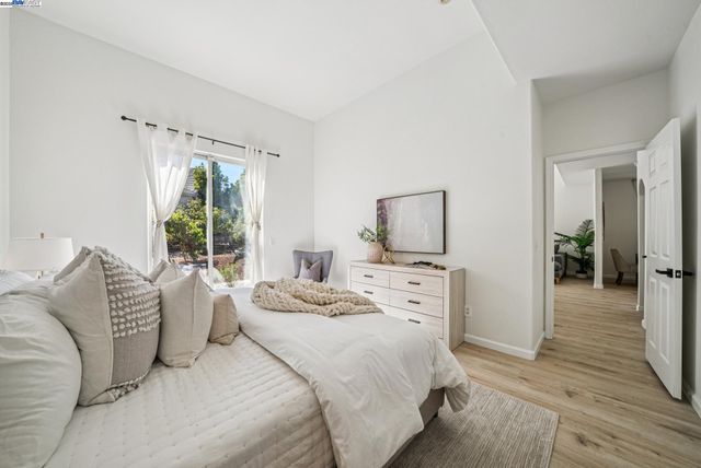 5603 Highcrest Ct, Pleasanton, CA 94588