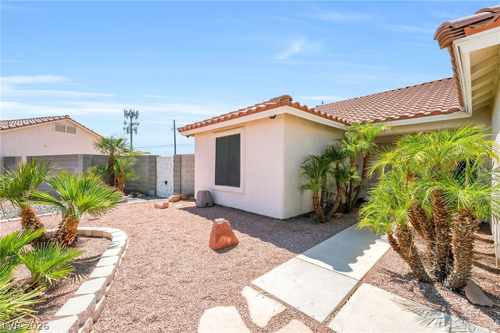719 Carlitos Avenue, North Las Vegas, NV 89031 — photo 3