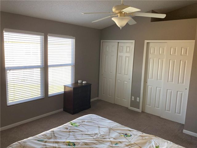 5436 N Fairmount Avenue, Kansas City, MO 64118