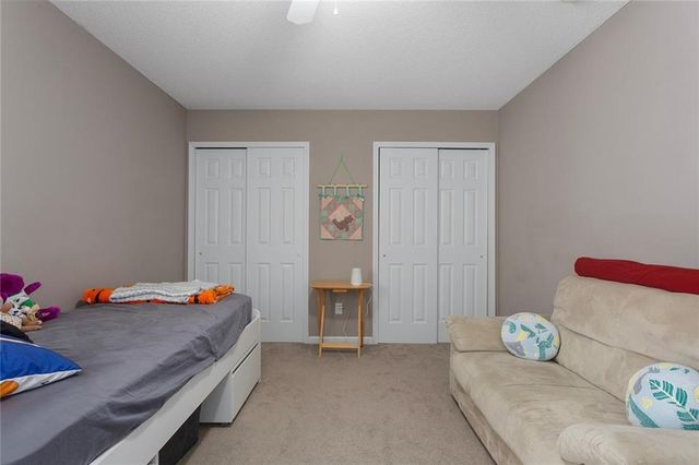 5436 N Fairmount Avenue, Kansas City, MO 64118