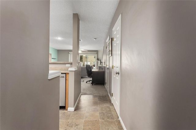 5436 N Fairmount Avenue, Kansas City, MO 64118