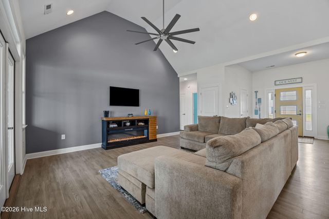 168 W Royal Way, Merry Hill, NC 27957