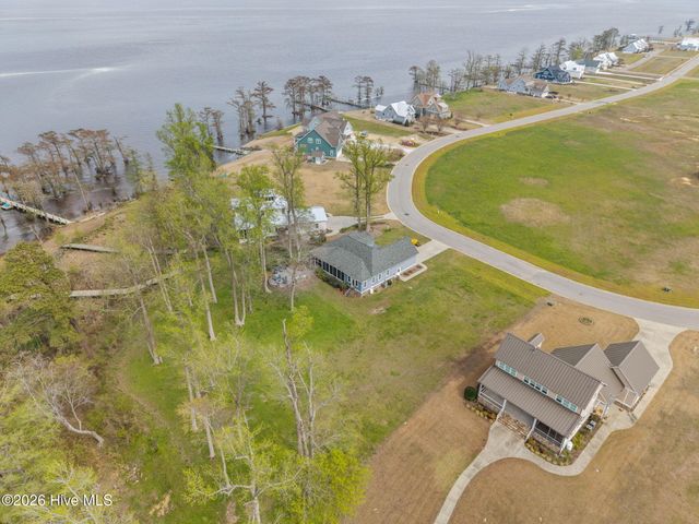 168 W Royal Way, Merry Hill, NC 27957