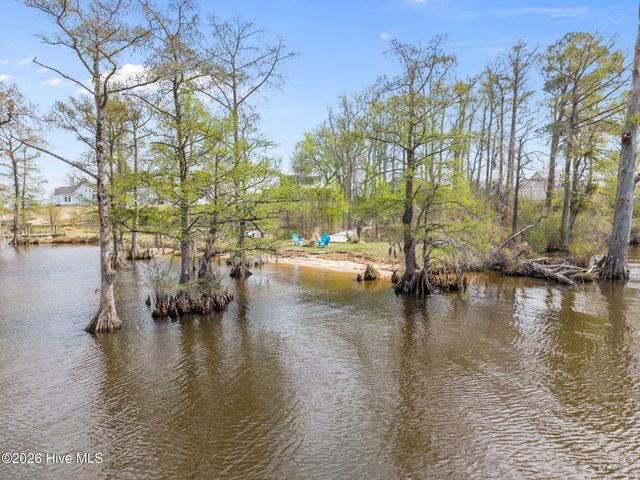 168 W Royal Way, Merry Hill, NC 27957