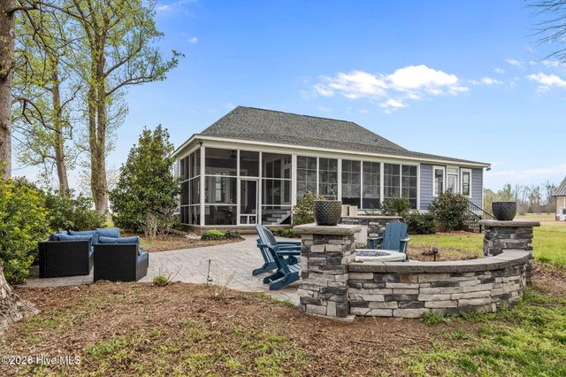 168 W Royal Way, Merry Hill, NC 27957