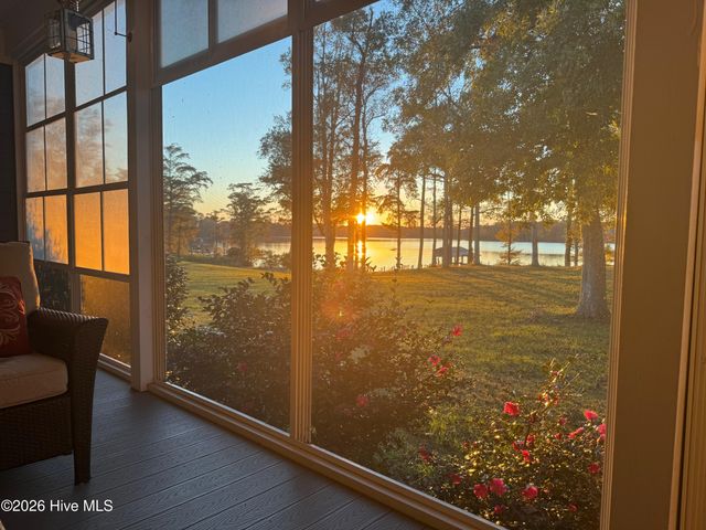 168 W Royal Way, Merry Hill, NC 27957