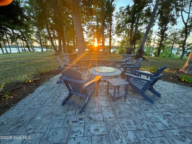 168 W Royal Way, Merry Hill, NC 27957