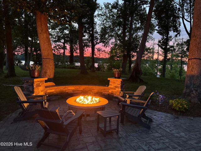 168 W Royal Way, Merry Hill, NC 27957