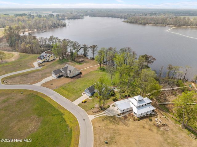 168 W Royal Way, Merry Hill, NC 27957