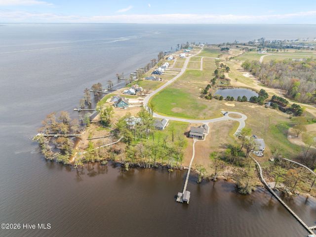 168 W Royal Way, Merry Hill, NC 27957