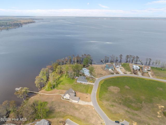 168 W Royal Way, Merry Hill, NC 27957