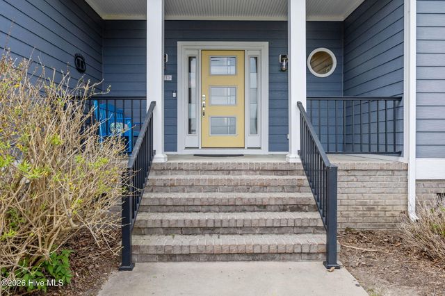 168 W Royal Way, Merry Hill, NC 27957