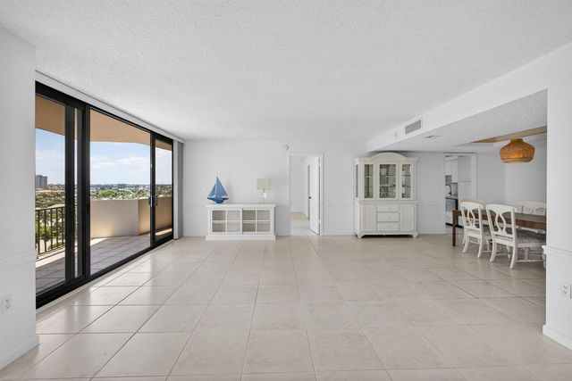 4200 N Ocean Drive 2-804, Singer Island, FL 33404