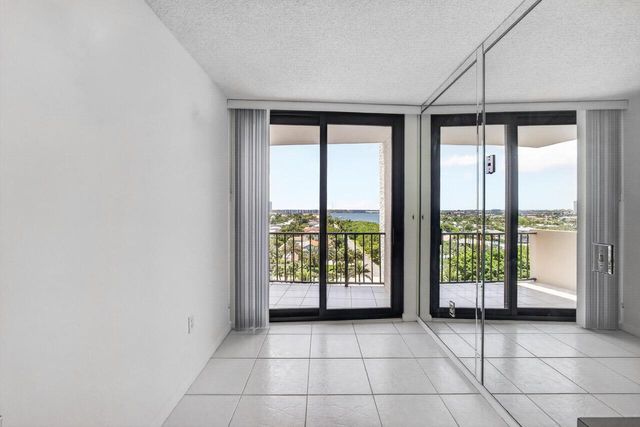 4200 N Ocean Drive 2-804, Singer Island, FL 33404