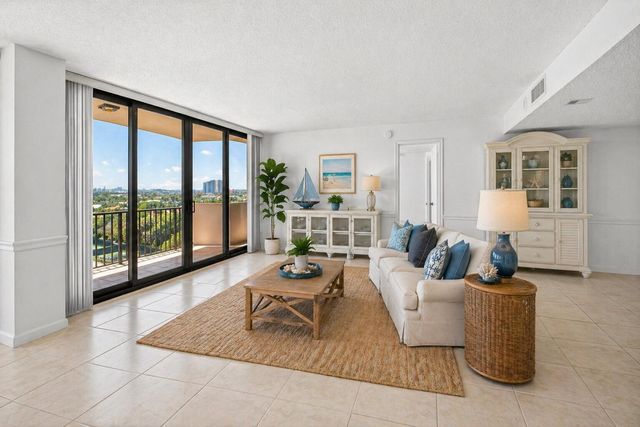 4200 N Ocean Drive 2-804, Singer Island, FL 33404