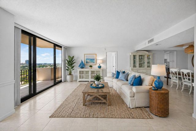 4200 N Ocean Drive 2-804, Singer Island, FL 33404
