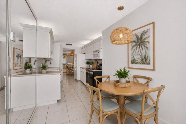 4200 N Ocean Drive 2-804, Singer Island, FL 33404