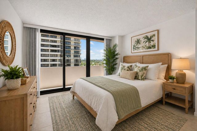 4200 N Ocean Drive 2-804, Singer Island, FL 33404