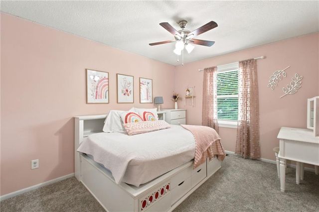 13107 S Arapaho Drive, Olathe, KS 66062