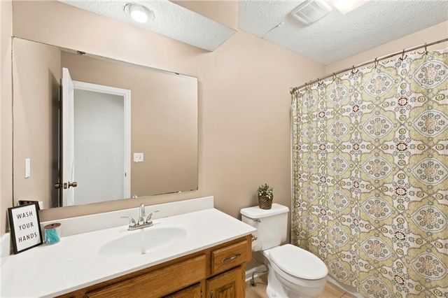 13107 S Arapaho Drive, Olathe, KS 66062