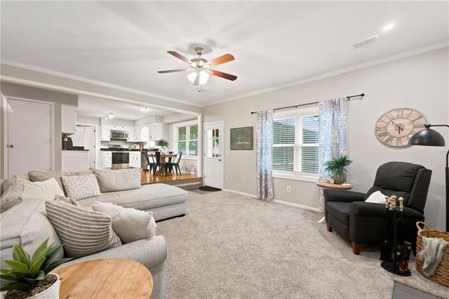 13107 S Arapaho Drive, Olathe, KS 66062