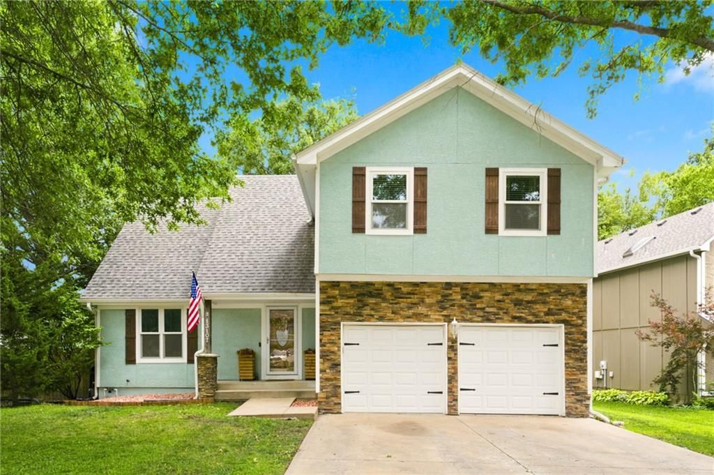 13107 S Arapaho Drive, Olathe, KS 66062