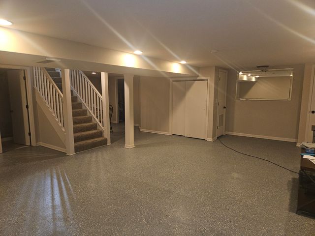 1241 W 56th Avenue, Merrillville, IN 46410