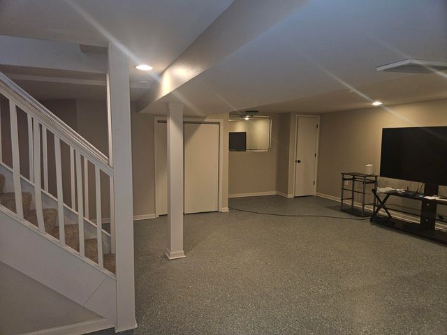 1241 W 56th Avenue, Merrillville, IN 46410