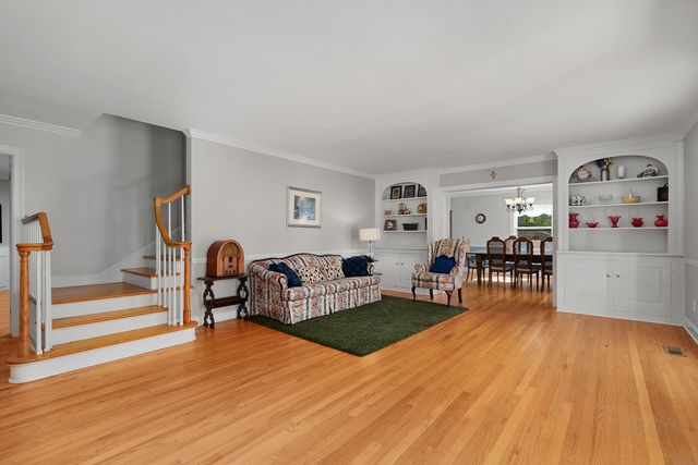 111 Riverpoint Road, Signal Mountain, TN 37377