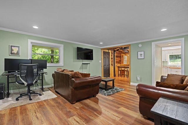 111 Riverpoint Road, Signal Mountain, TN 37377