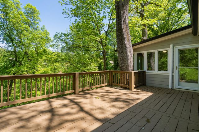 111 Riverpoint Road, Signal Mountain, TN 37377