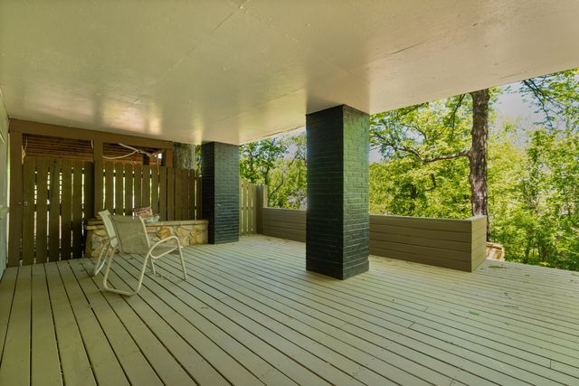111 Riverpoint Road, Signal Mountain, TN 37377