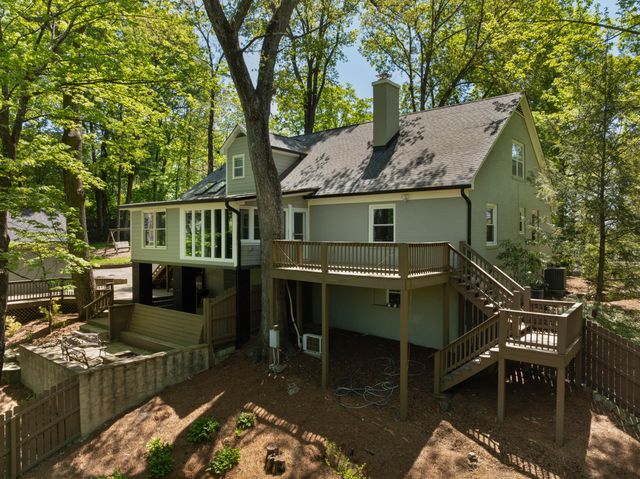 111 Riverpoint Road, Signal Mountain, TN 37377