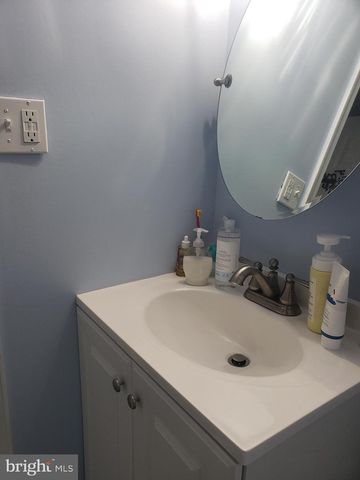 11872 BASILE RD, Philadelphia, PA 19154