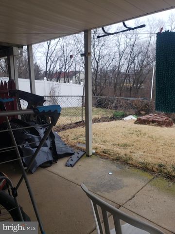 11872 BASILE RD, Philadelphia, PA 19154