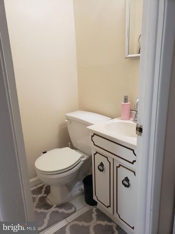 11872 BASILE RD, Philadelphia, PA 19154