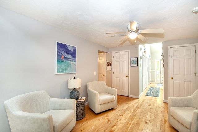 51 Portside Dr 51, Mashpee, MA 02649