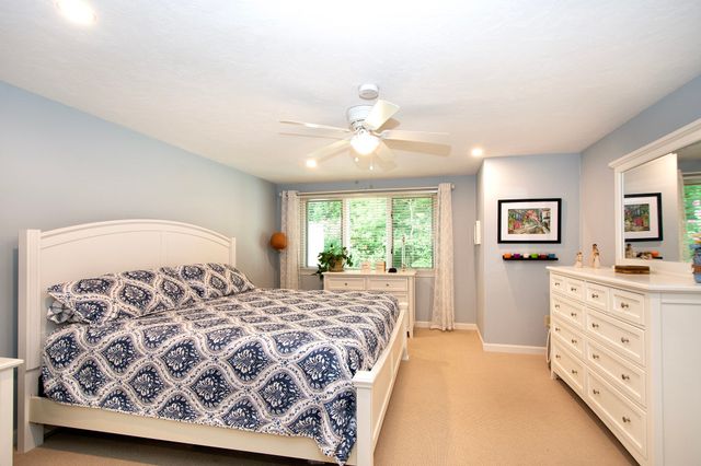 51 Portside Dr 51, Mashpee, MA 02649