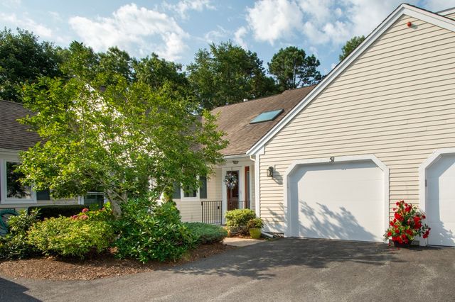 51 Portside Dr 51, Mashpee, MA 02649