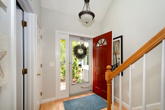 51 Portside Dr 51, Mashpee, MA 02649