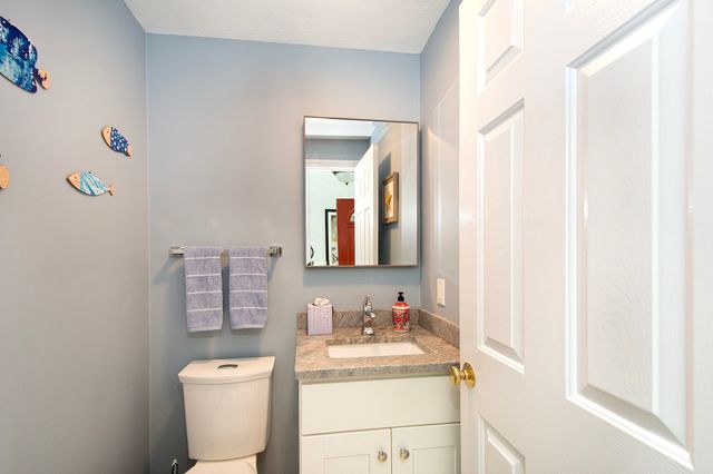 51 Portside Dr 51, Mashpee, MA 02649