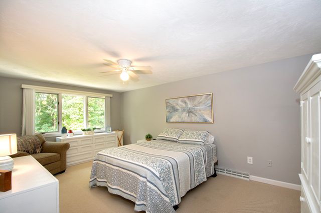51 Portside Dr 51, Mashpee, MA 02649