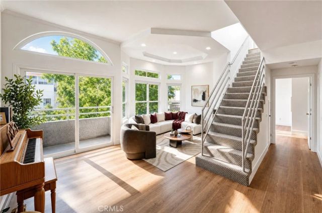 4230 Colfax 304, Studio City, CA 91604