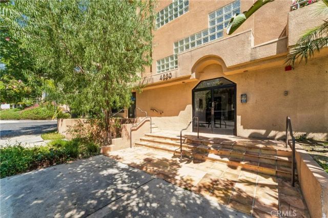 4230 Colfax 304, Studio City, CA 91604