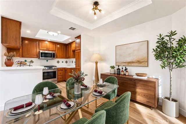 4230 Colfax 304, Studio City, CA 91604
