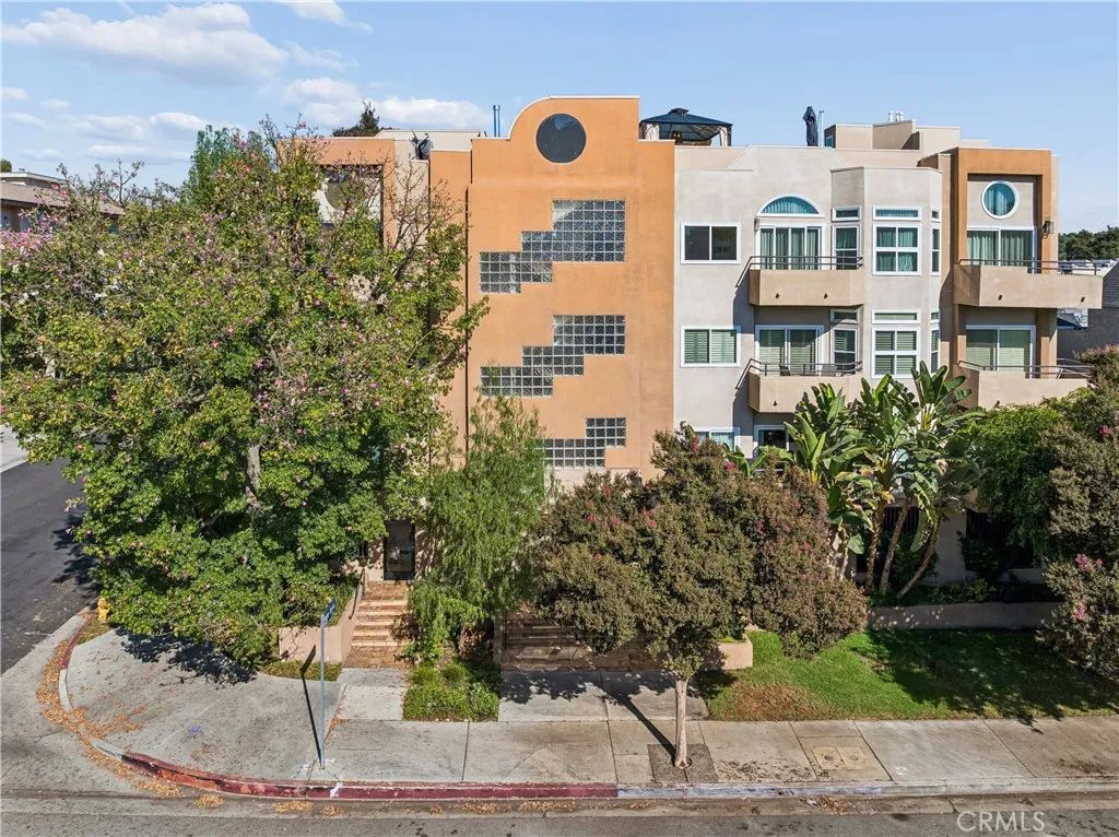 4230 Colfax 304, Studio City, CA 91604